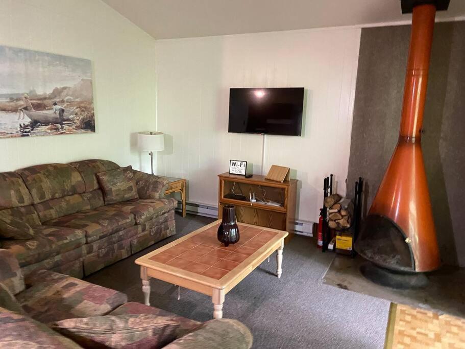 Clubhouse Lakeview Chalet