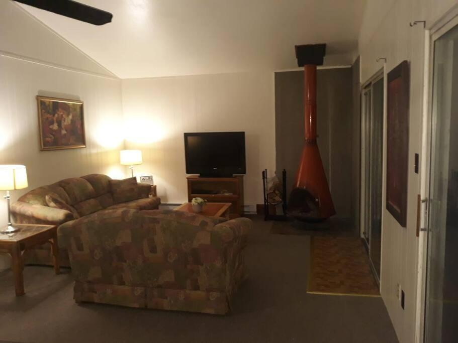 Clubhouse Lakeview Chalet East Stroudsburg