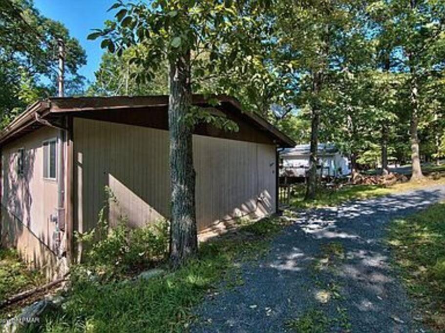 Chalet Clubhouse Lakeview